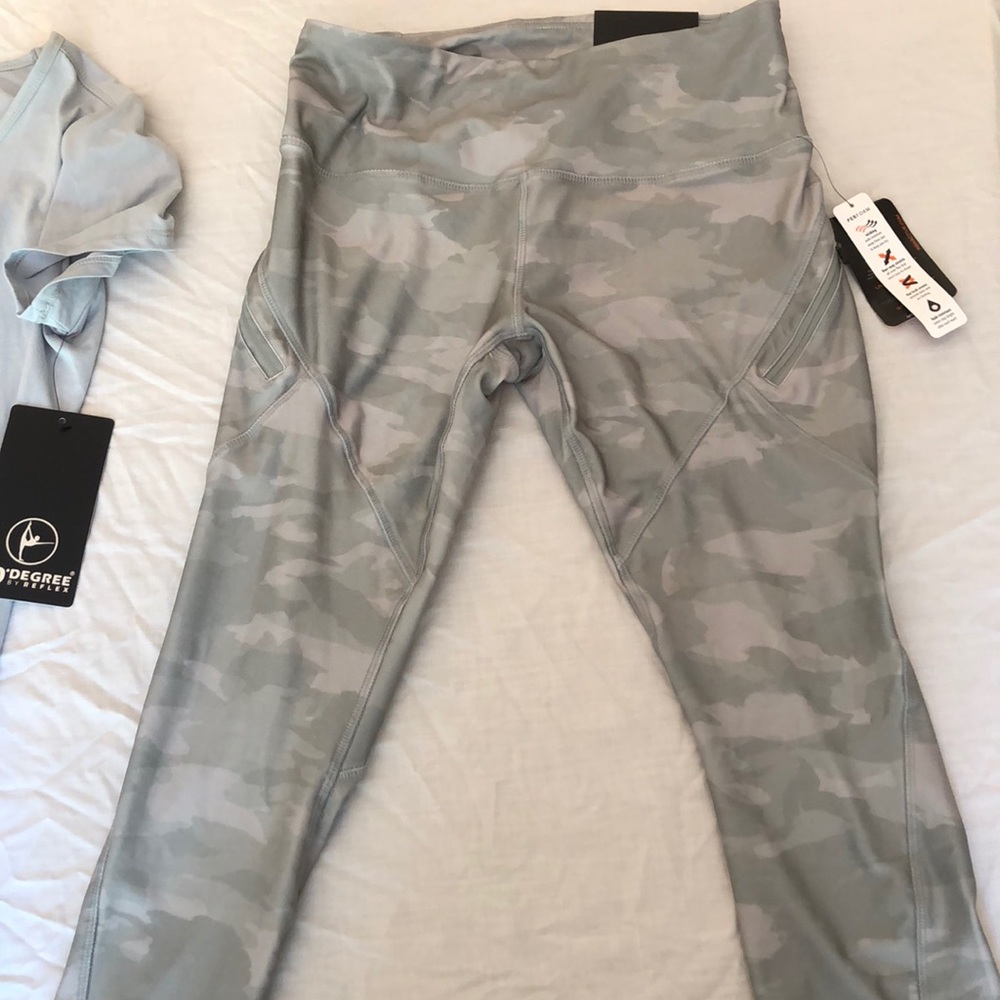 Athletic leggings